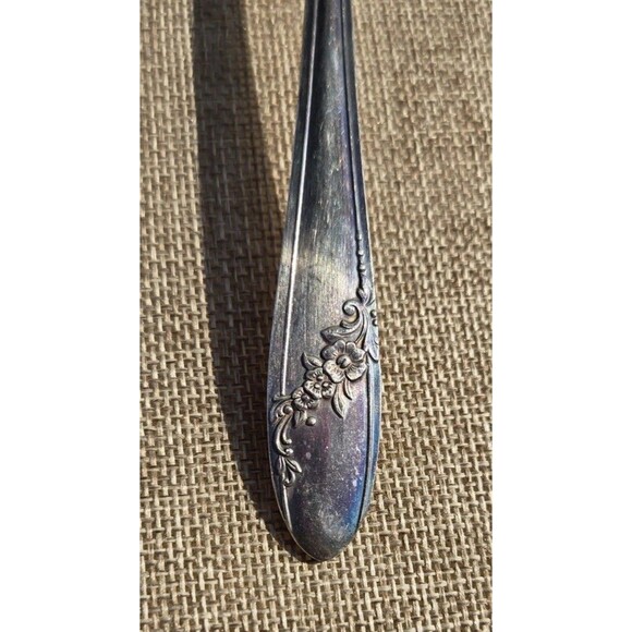 1 Vintage Oneida Community Tudor Queen Bess II Silver Plate 1946 Serving Spoon - Picture 10 of 13